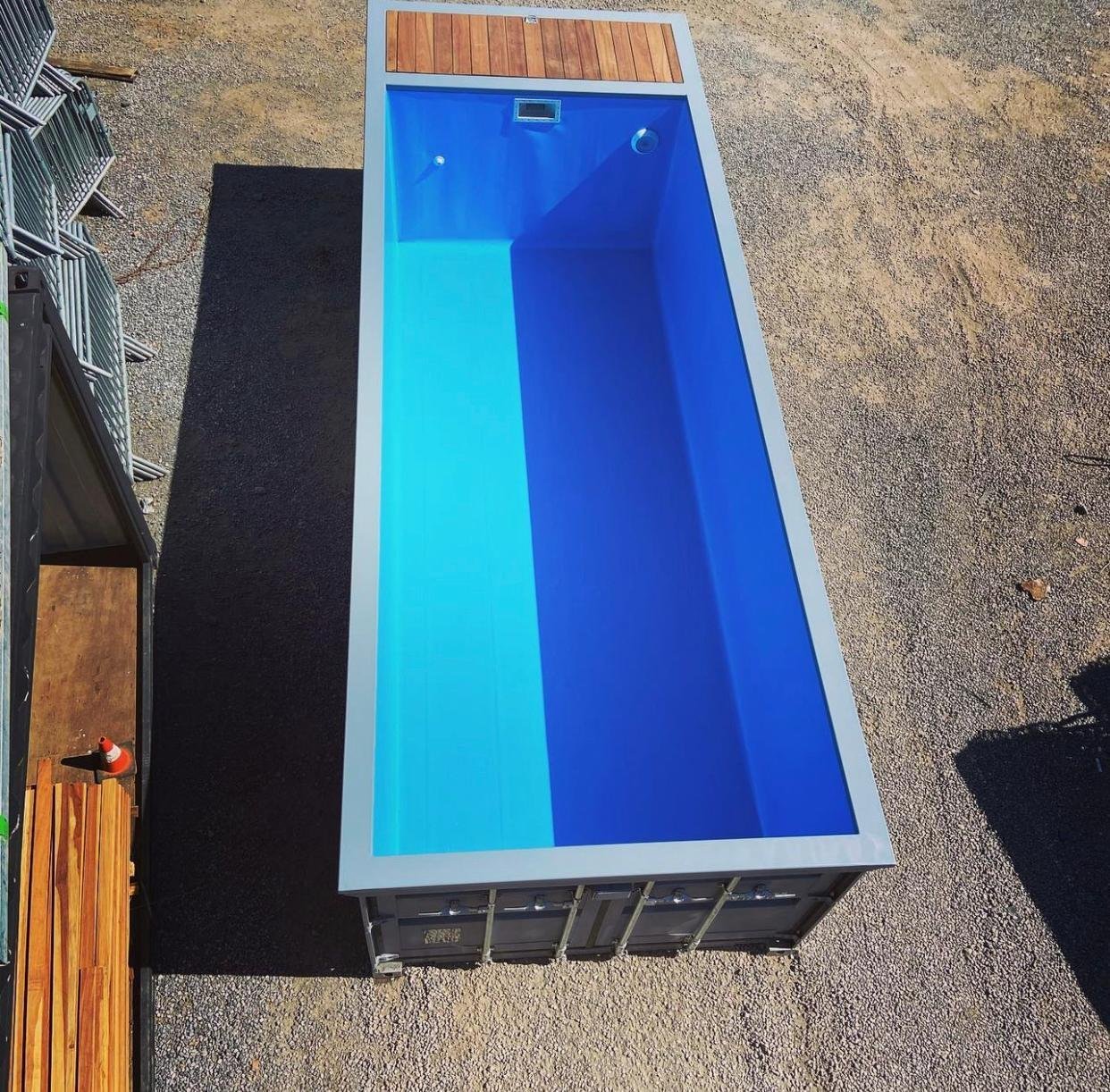 30 ft container pool