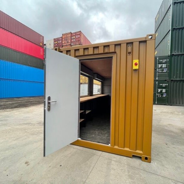20ft converted container bar – fully customised outdoor serving unit