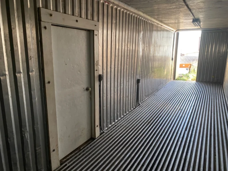 used 40ft refrigerated shipping container – with custom side door access